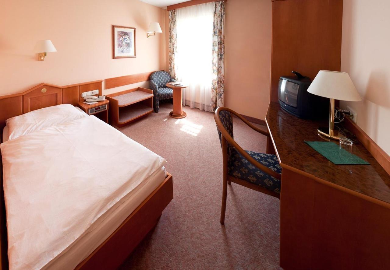 Doktorschlossl Hotel Salzburg Szoba fotó